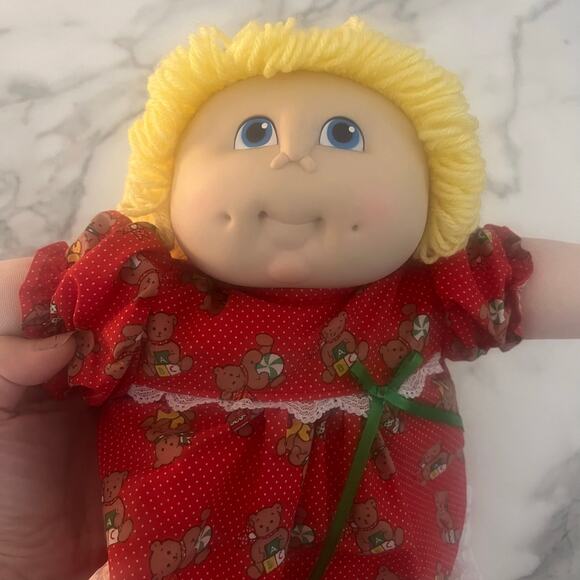Cabbage Patch The Original Doll Baby Blonde Red Teddy Bear 80's Vintage 1984 - Picture 1 of 8